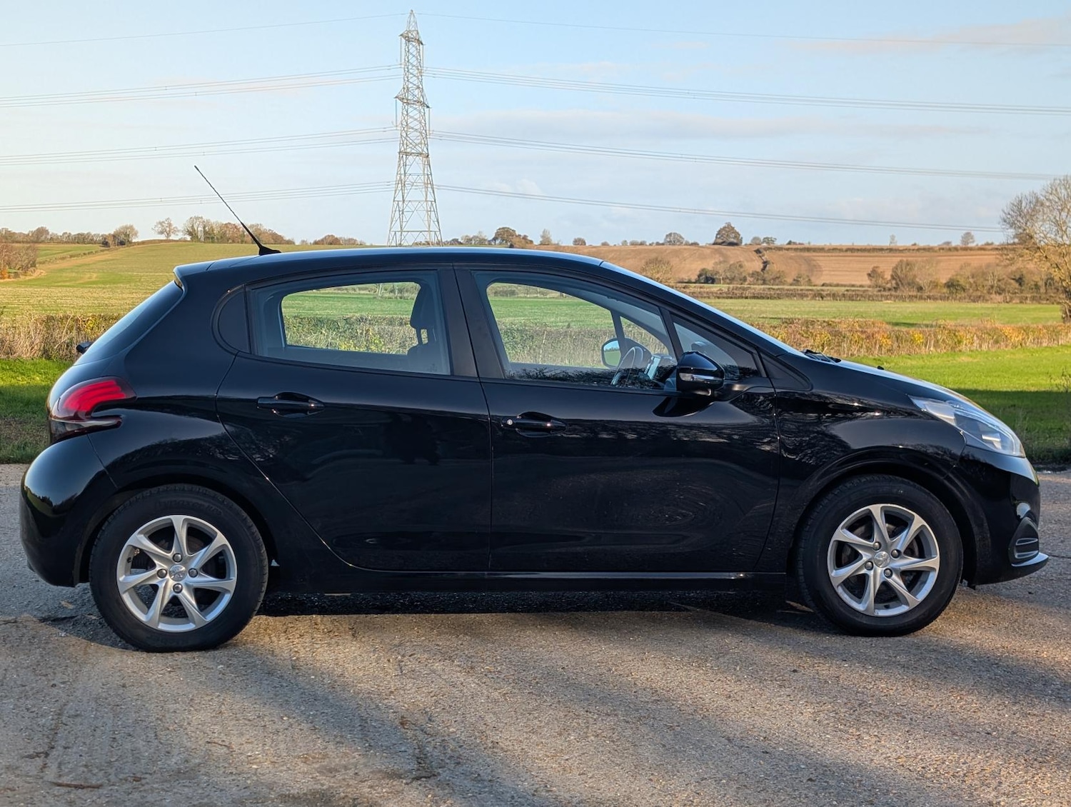 Used Peugeot 208 2018 for sale - 76627532: Photo 9
