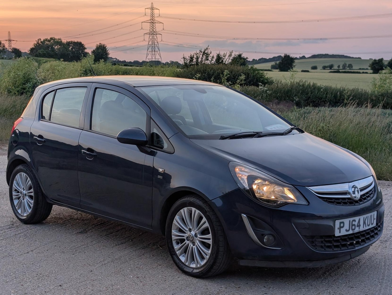 Used Vauxhall Corsa 2014 for sale - 76877676: Photo 1