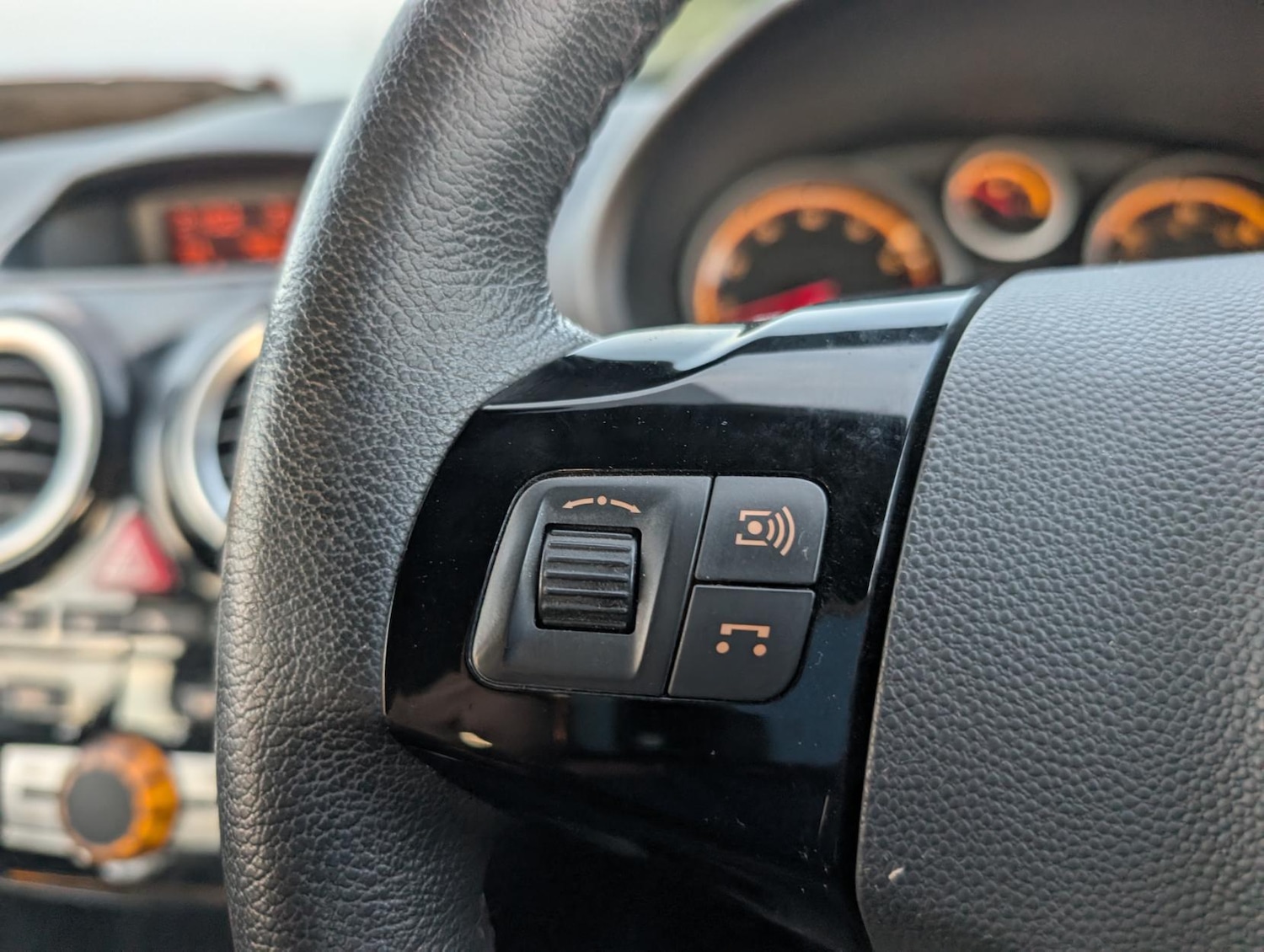 Used Vauxhall Corsa 2014 for sale - 76877676: Photo 18