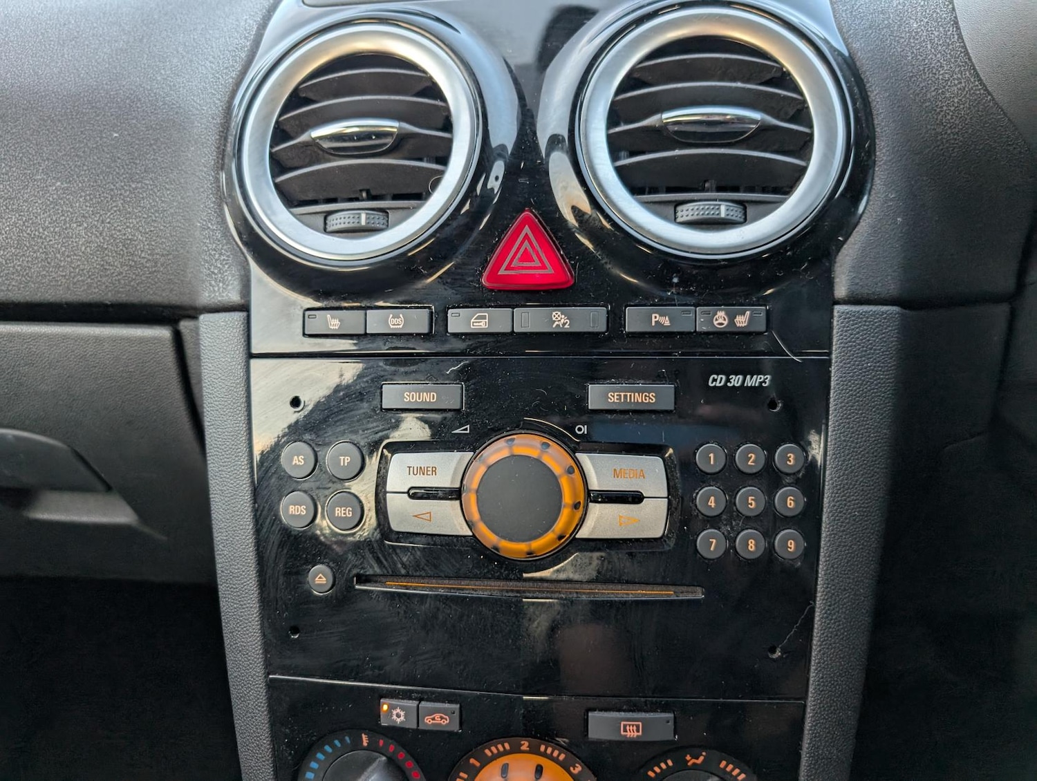 Used Vauxhall Corsa 2014 for sale - 76877676: Photo 21