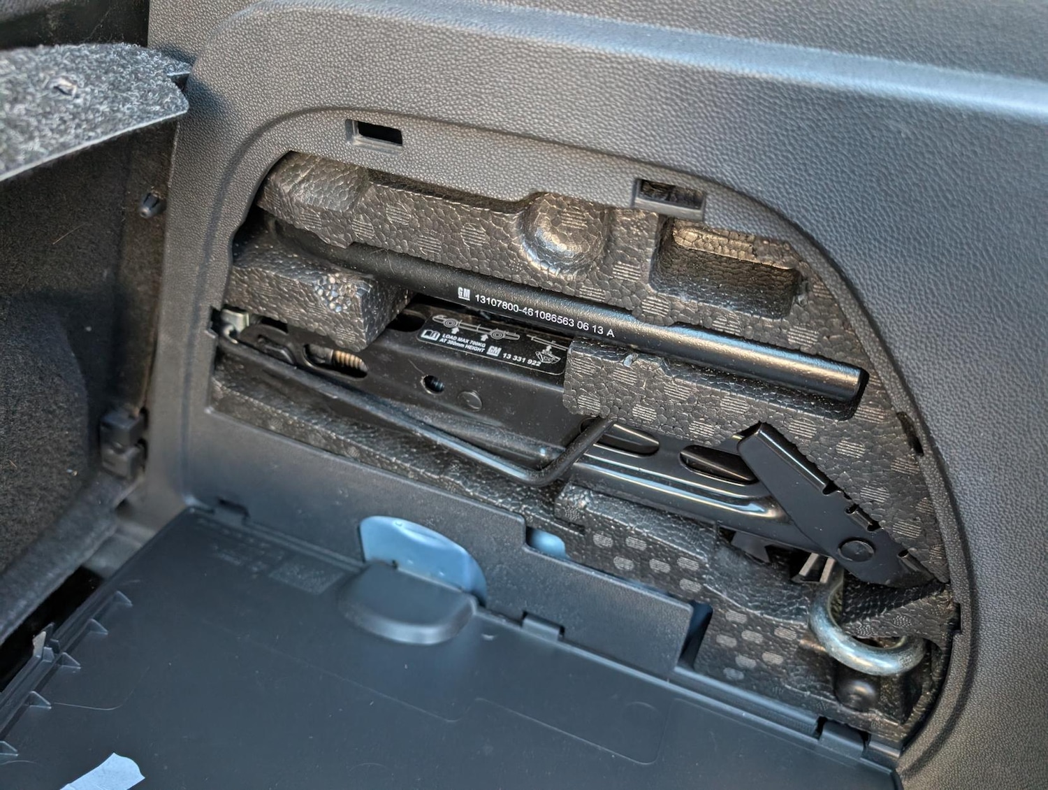 Used Vauxhall Corsa 2013 for sale - 77896104: Photo 24