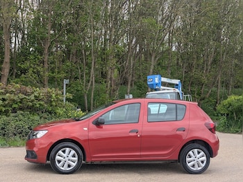 Used Dacia Sandero 2018 for sale - 78324125: Photo