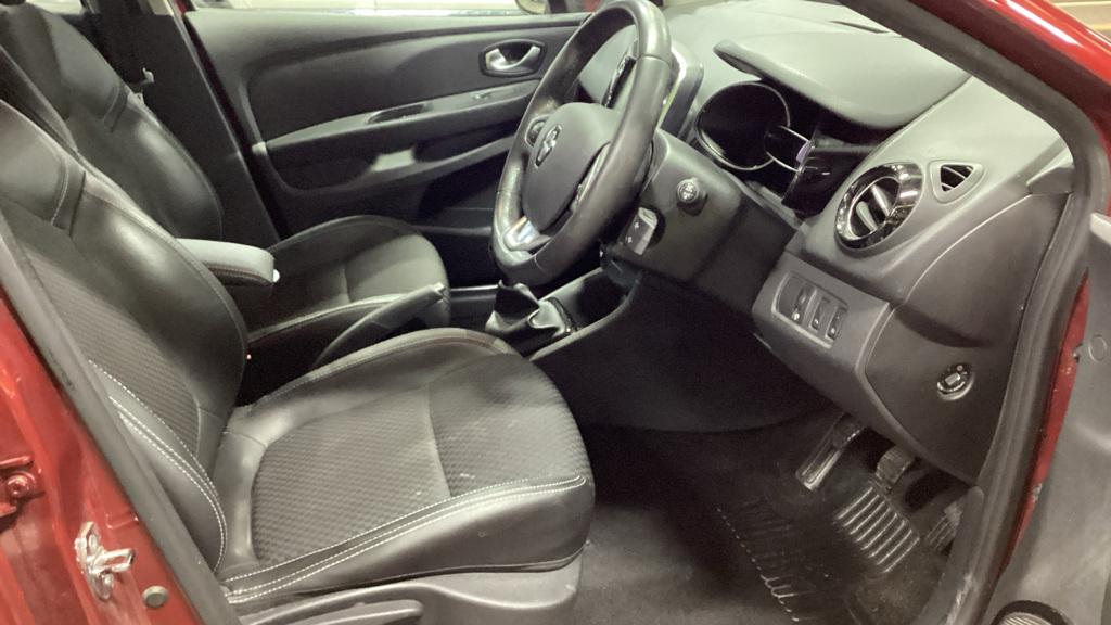 Used Renault Clio 2017 for sale - 77307159: Photo 7