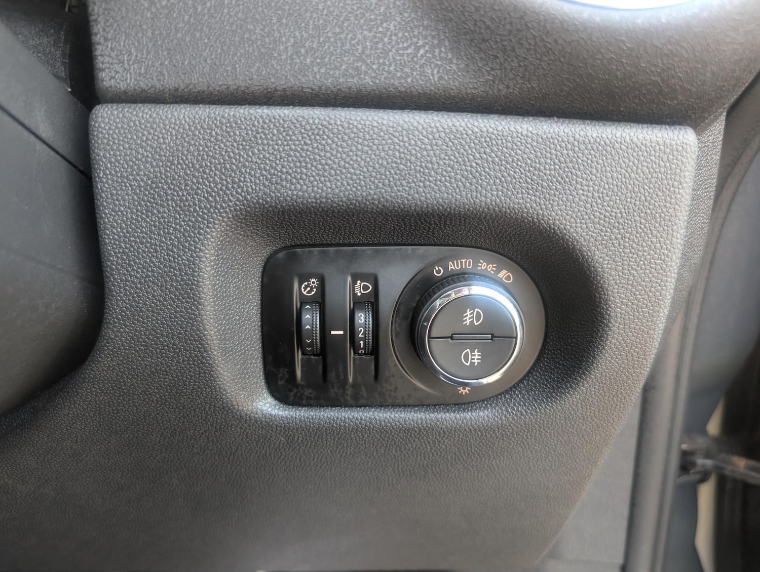 Used Vauxhall Corsa 2014 for sale - 77774693: Photo 23