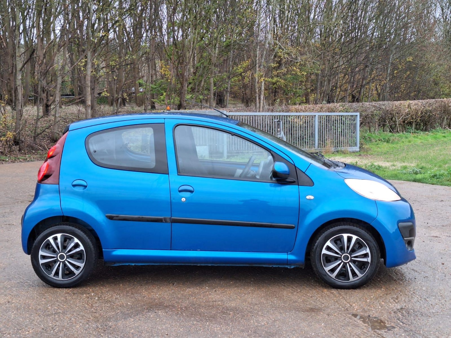 Used Peugeot 107 2014 for sale - 76741844: Photo 2