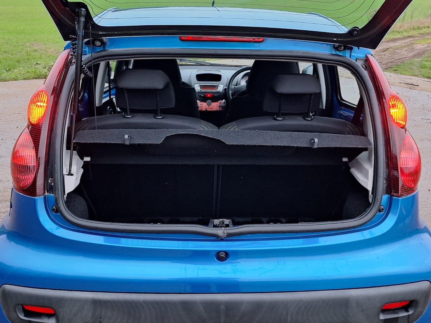 Used Peugeot 107 2014 for sale - 76741844: Photo 25