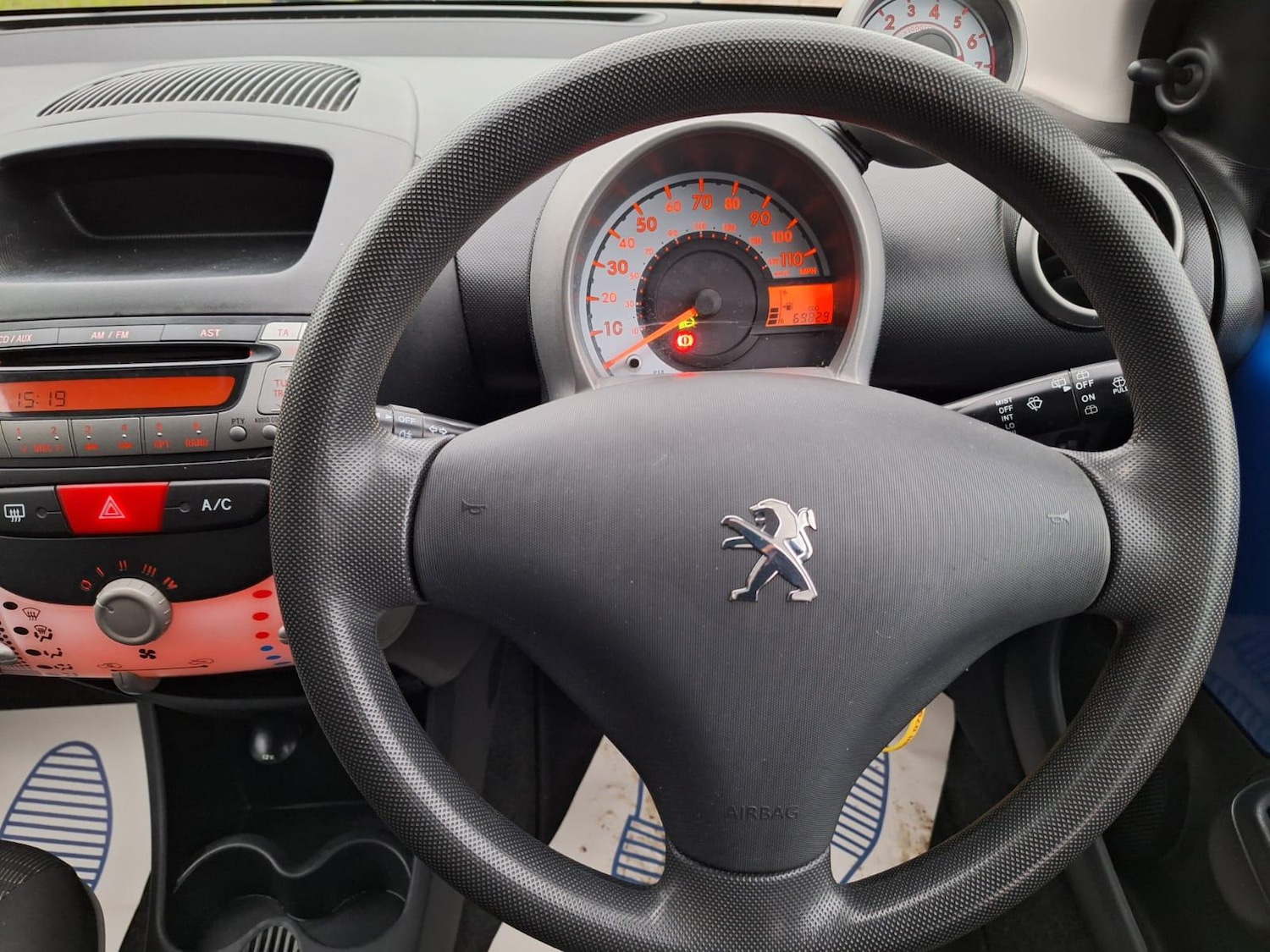 Used Peugeot 107 2014 for sale - 76741844: Photo 9