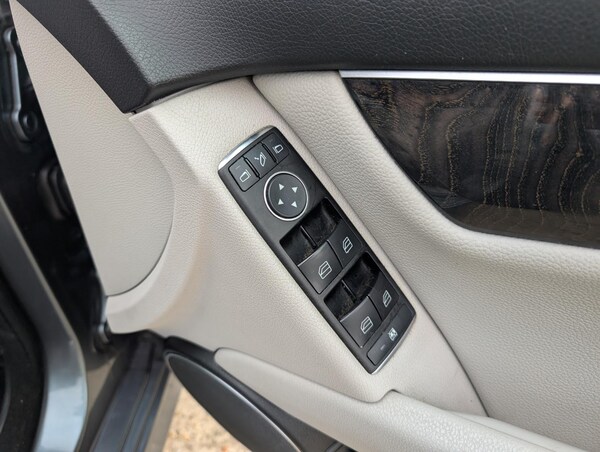 Used Mercedes-Benz C-Class 2012 for sale - 76178205: Photo 15