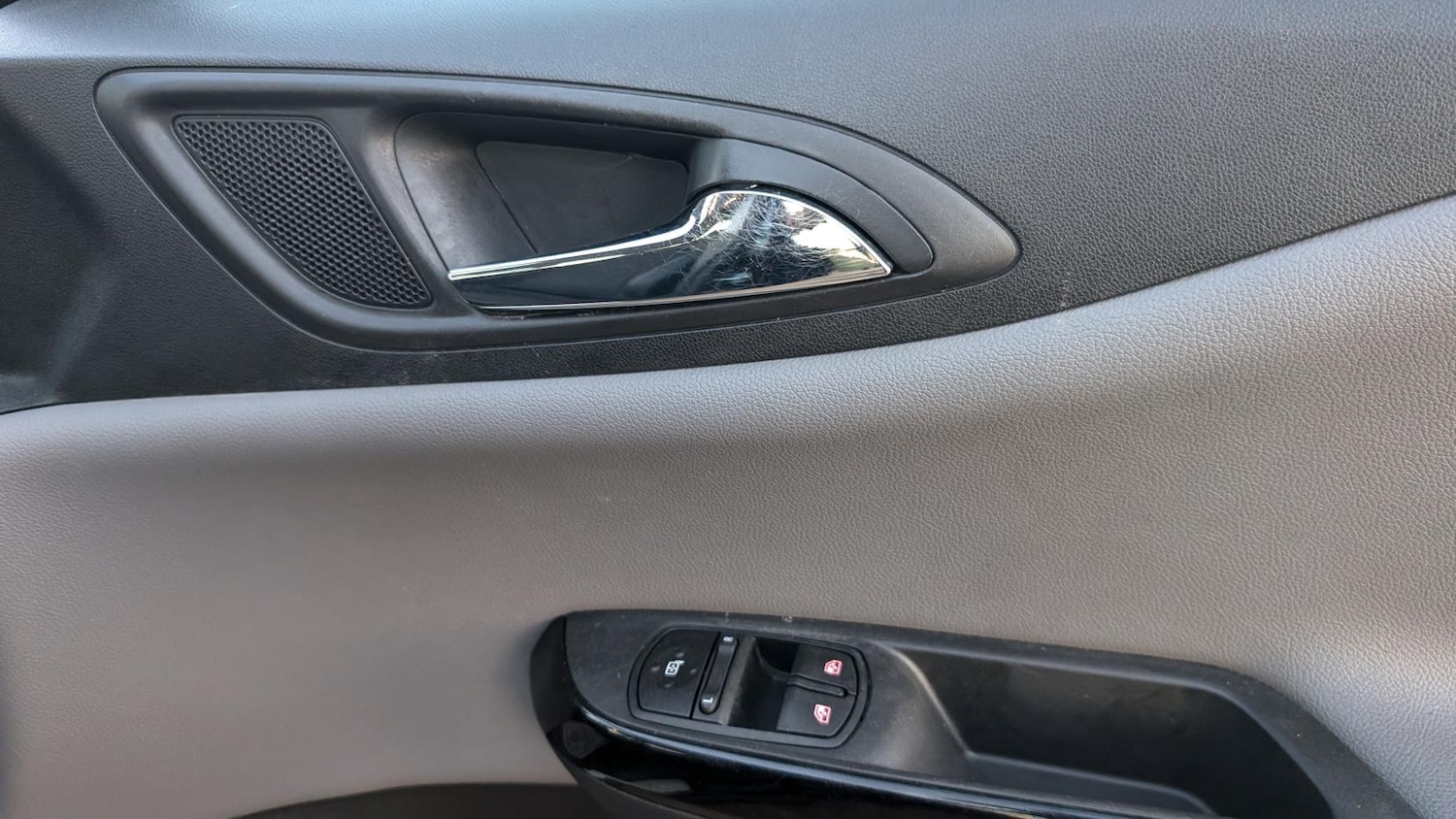 Used Vauxhall Corsa 2016 for sale - 77627137: Photo 17