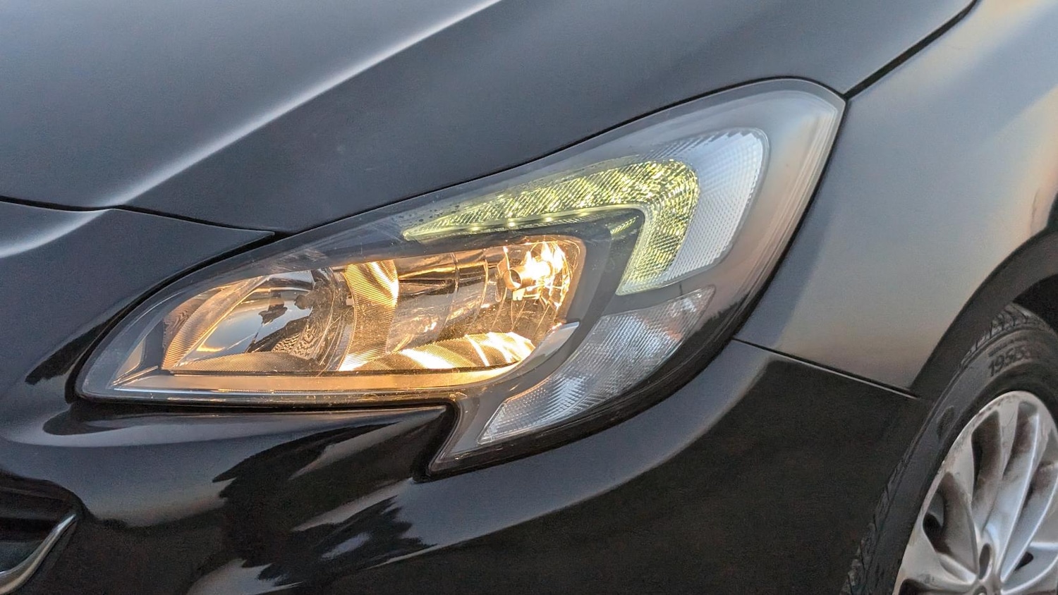 Used Vauxhall Corsa 2016 for sale - 77627137: Photo 7