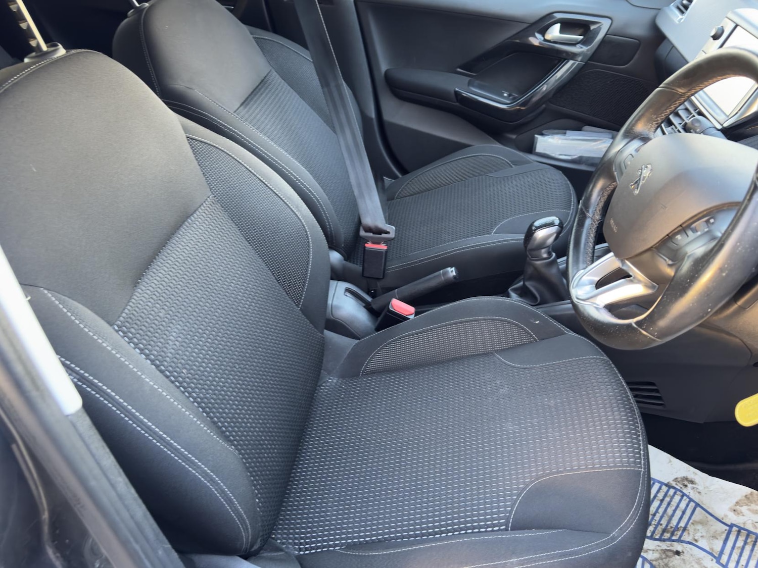 Used Peugeot 208 2017 for sale - 77578387: Photo 18