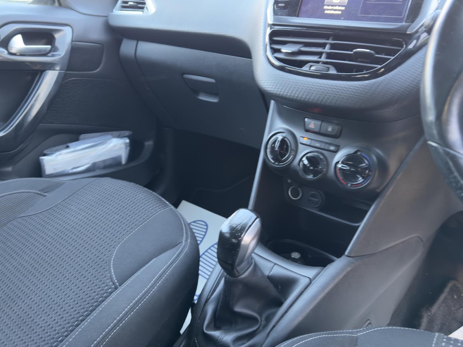 Used Peugeot 208 2017 for sale - 77578387: Photo 20