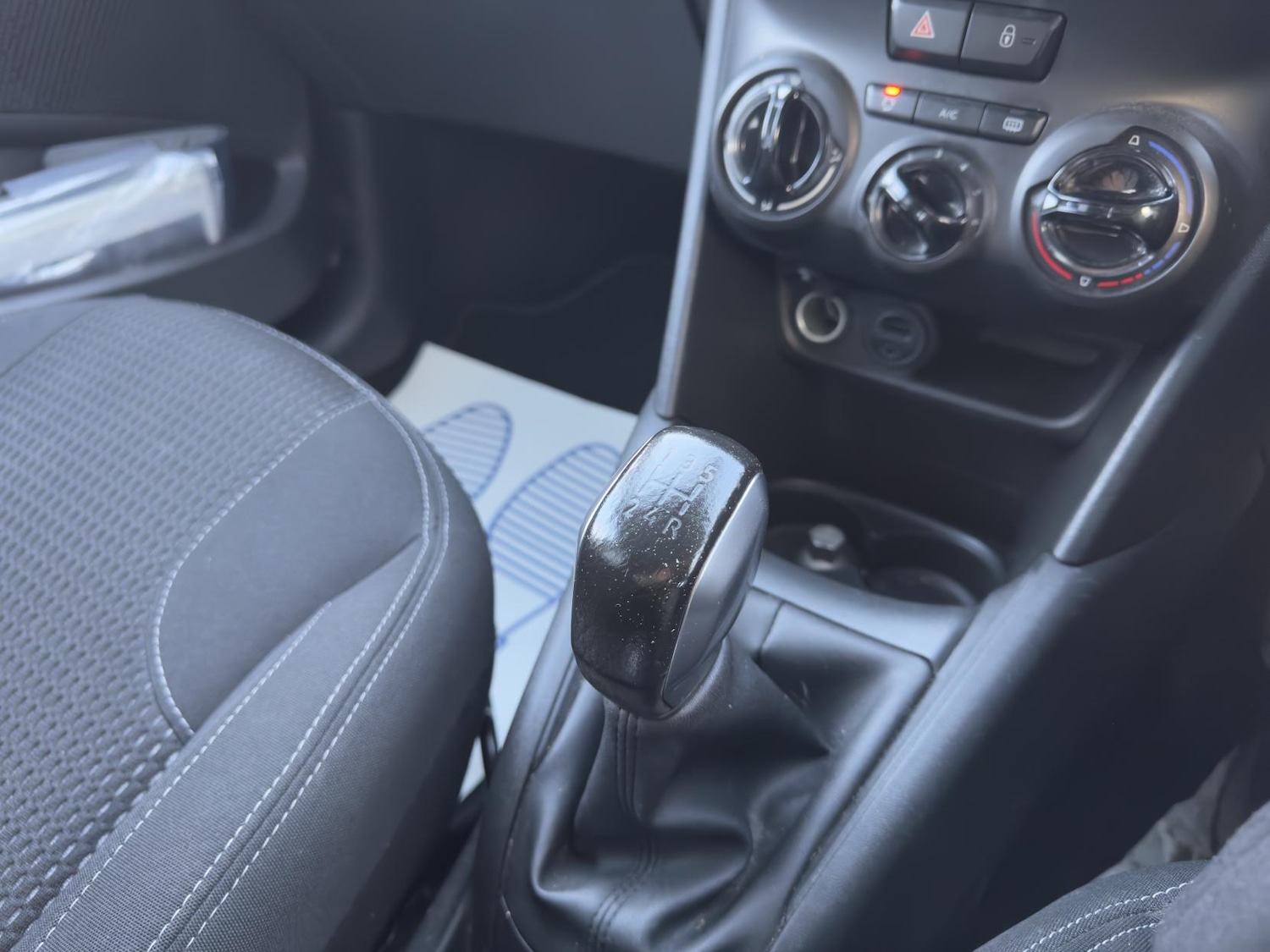 Used Peugeot 208 2017 for sale - 77578387: Photo 26