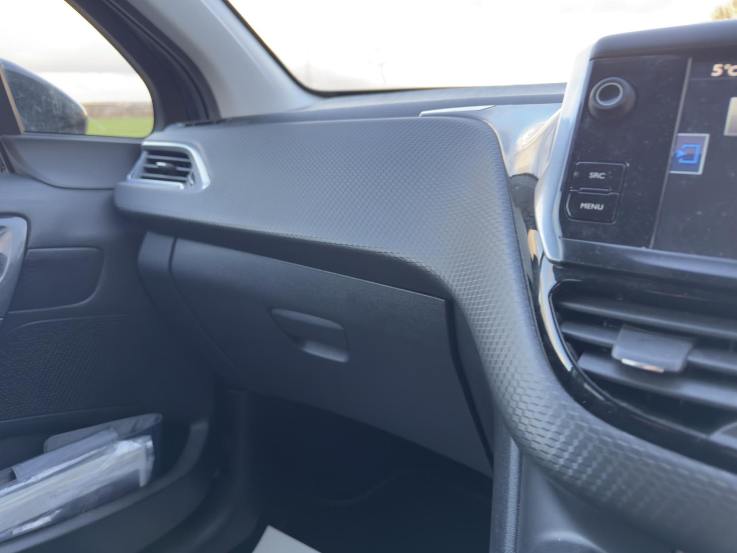 Used Peugeot 208 2017 for sale - 77578387: Photo 27