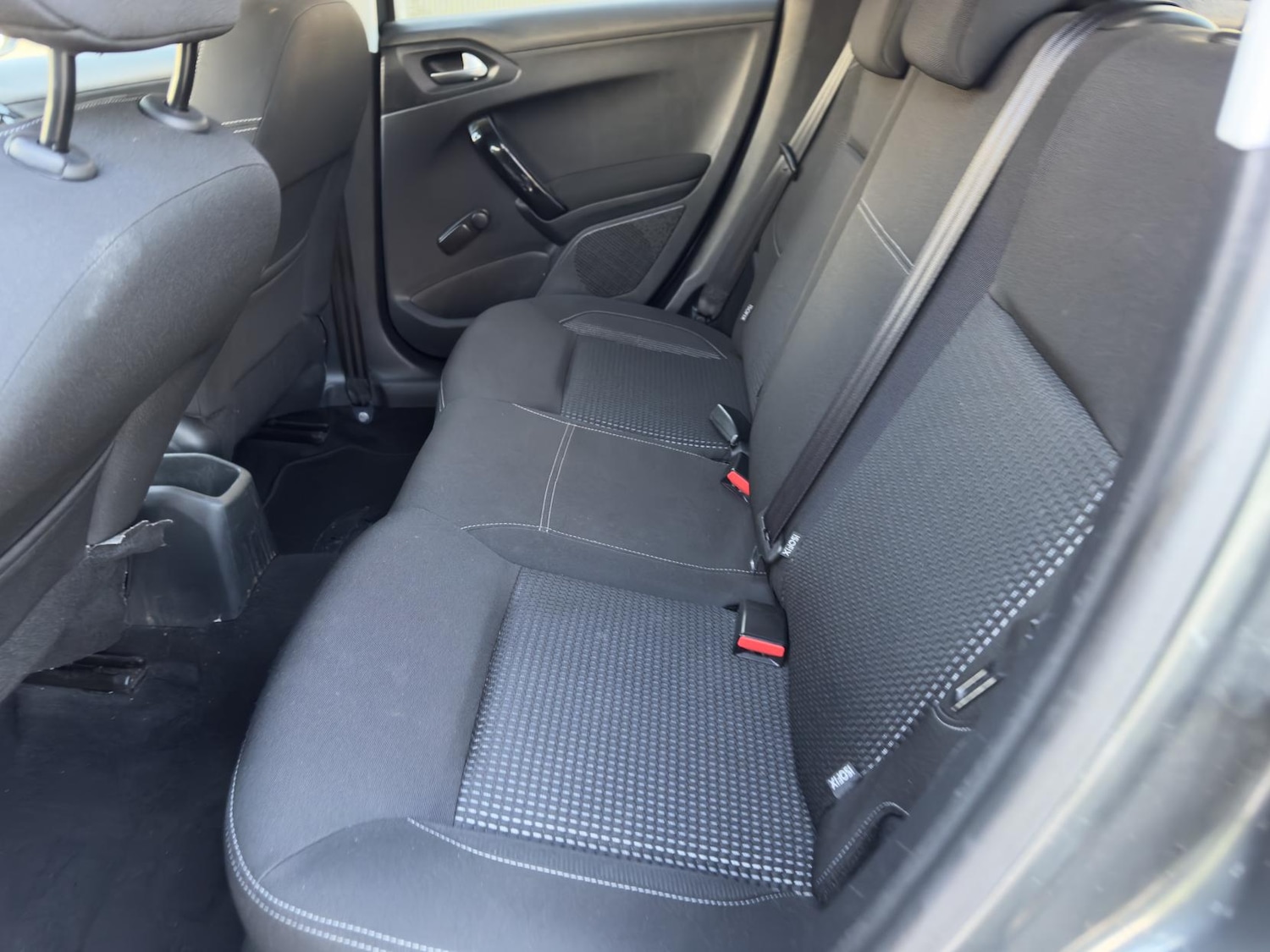 Used Peugeot 208 2017 for sale - 77578387: Photo 31