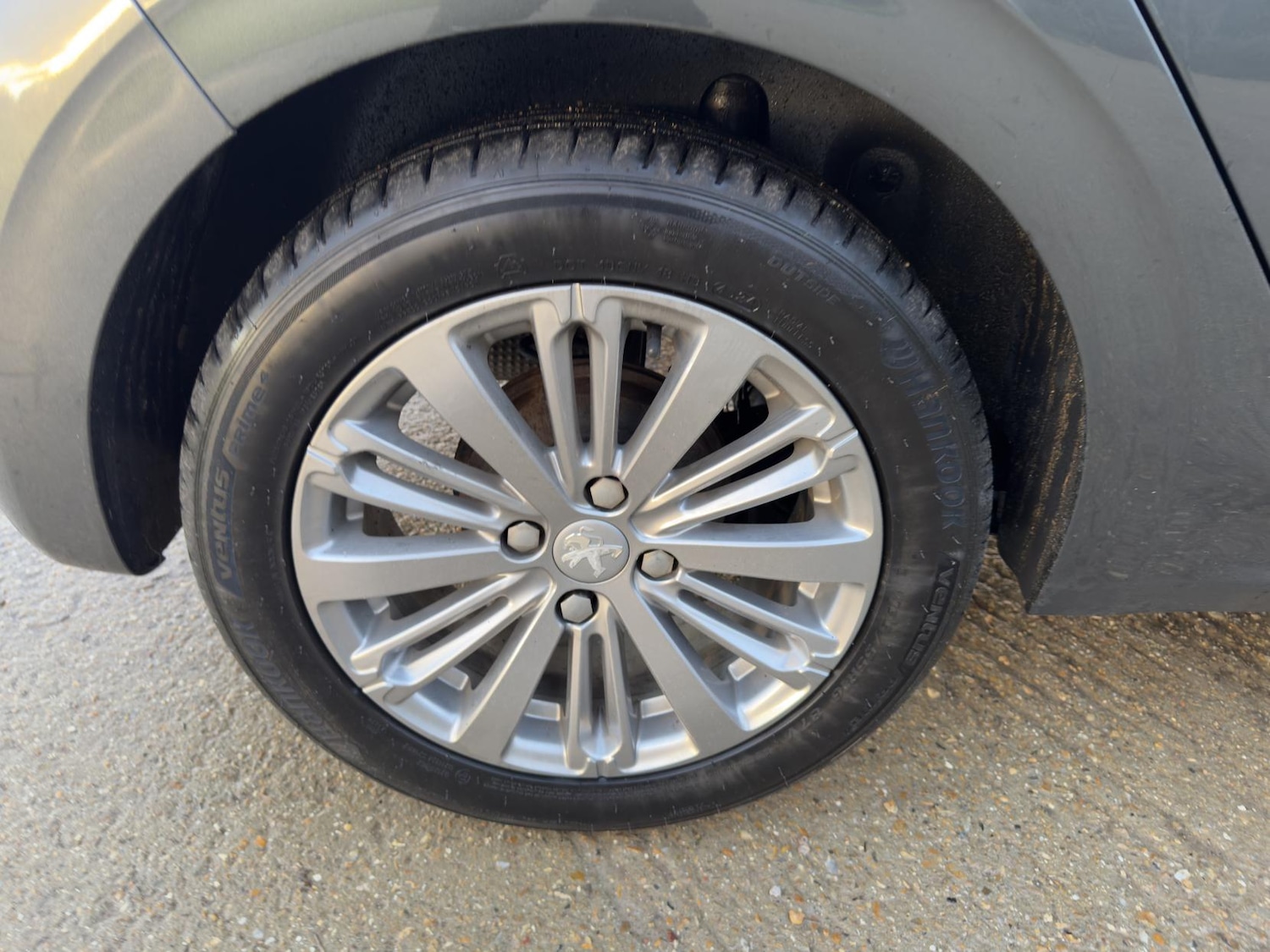 Used Peugeot 208 2017 for sale - 77578387: Photo 35