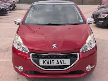 Used Peugeot 208 2015 for sale - 75462081: Photo