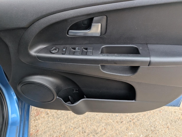 Used Kia Venga 2011 for sale - 76312665: Photo 18