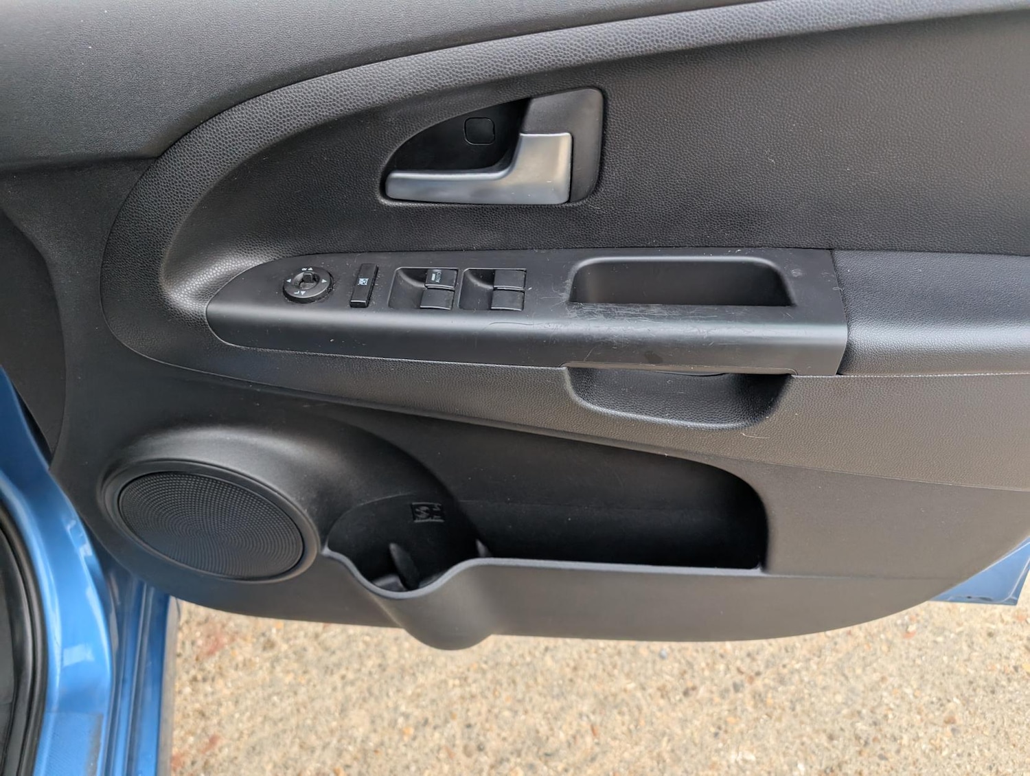 Used Kia Venga 2011 for sale - 76312665: Photo 19