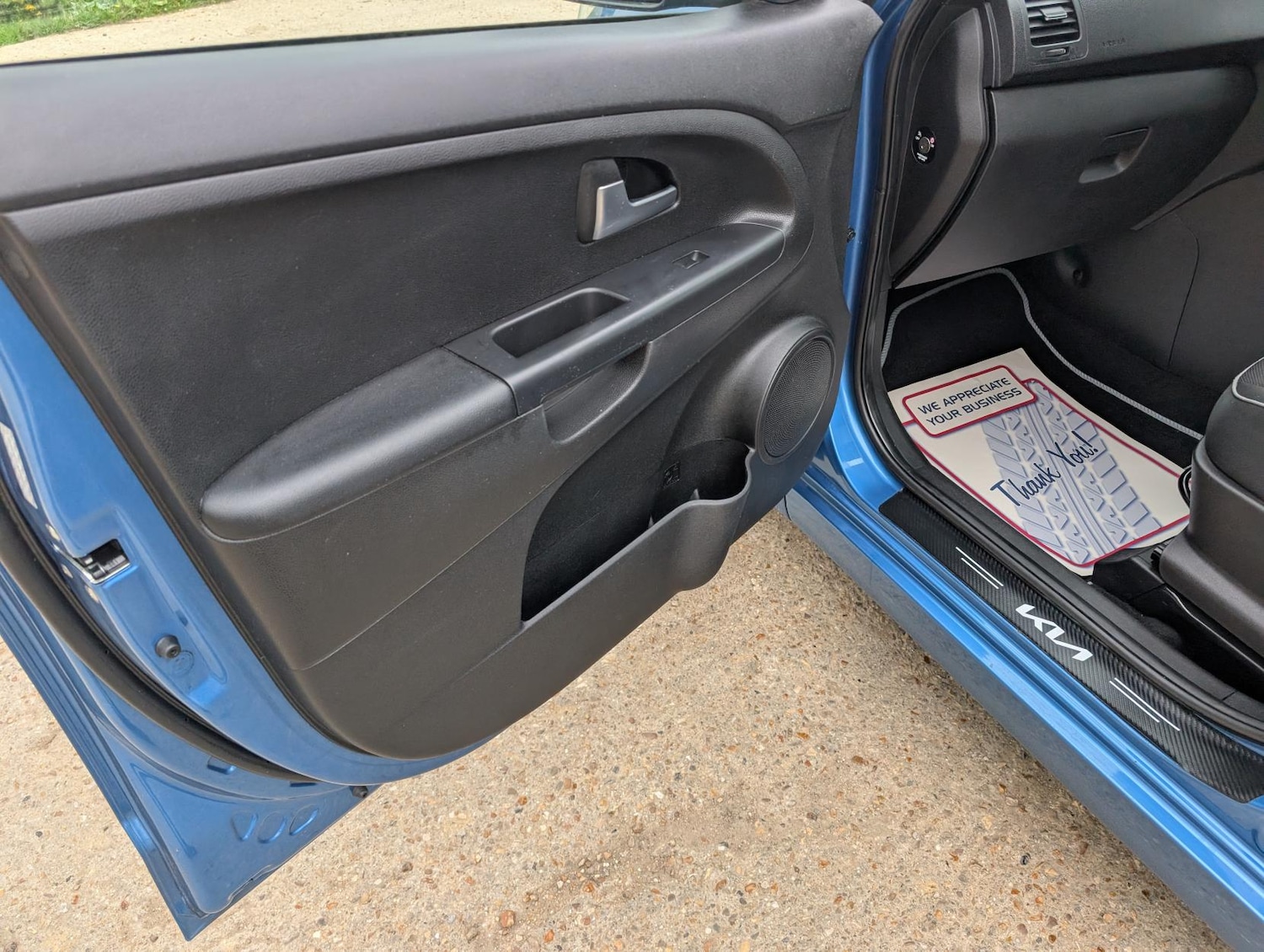 Used Kia Venga 2011 for sale - 76312665: Photo 22