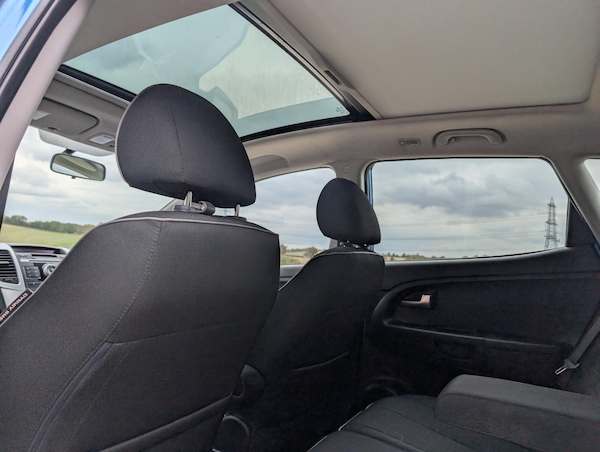 Used Kia Venga 2011 for sale - 76312665: Photo 24