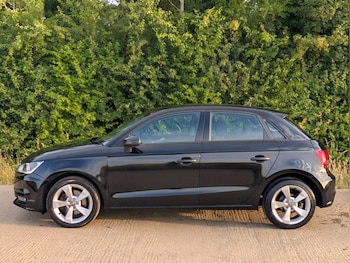 Used Audi A1 2015 for sale - 76574844: Photo
