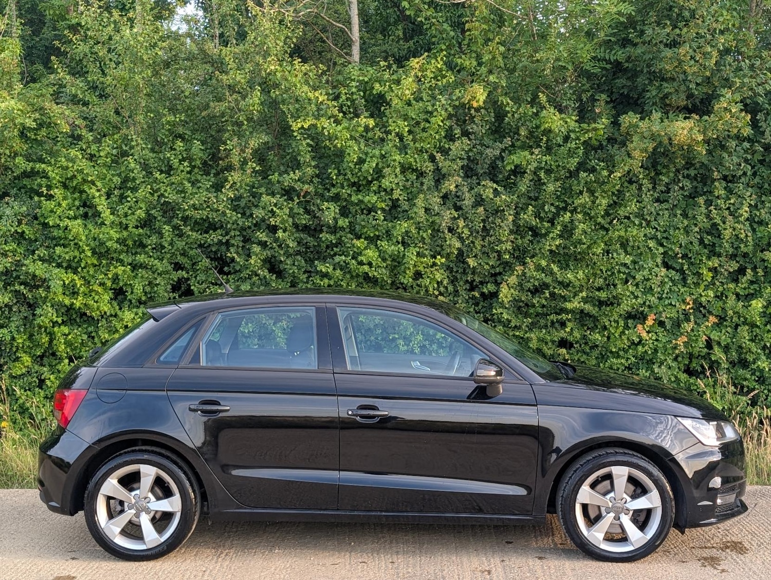 Used Audi A1 2015 for sale - 76574844: Photo 8