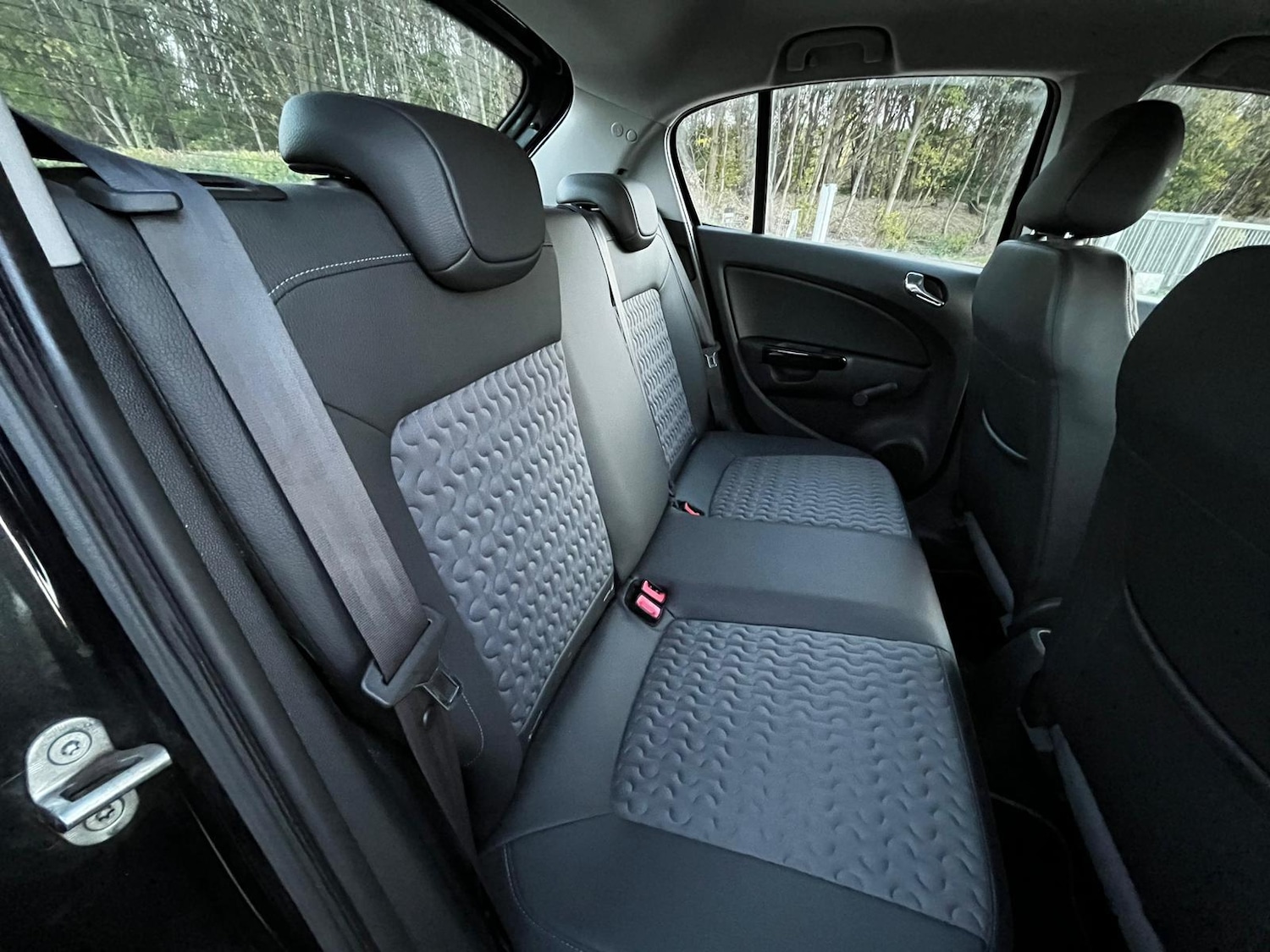 Used Vauxhall Corsa 2015 for sale - 76477023: Photo 21