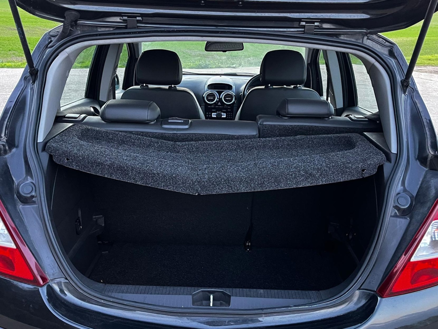 Used Vauxhall Corsa 2015 for sale - 76477023: Photo 26