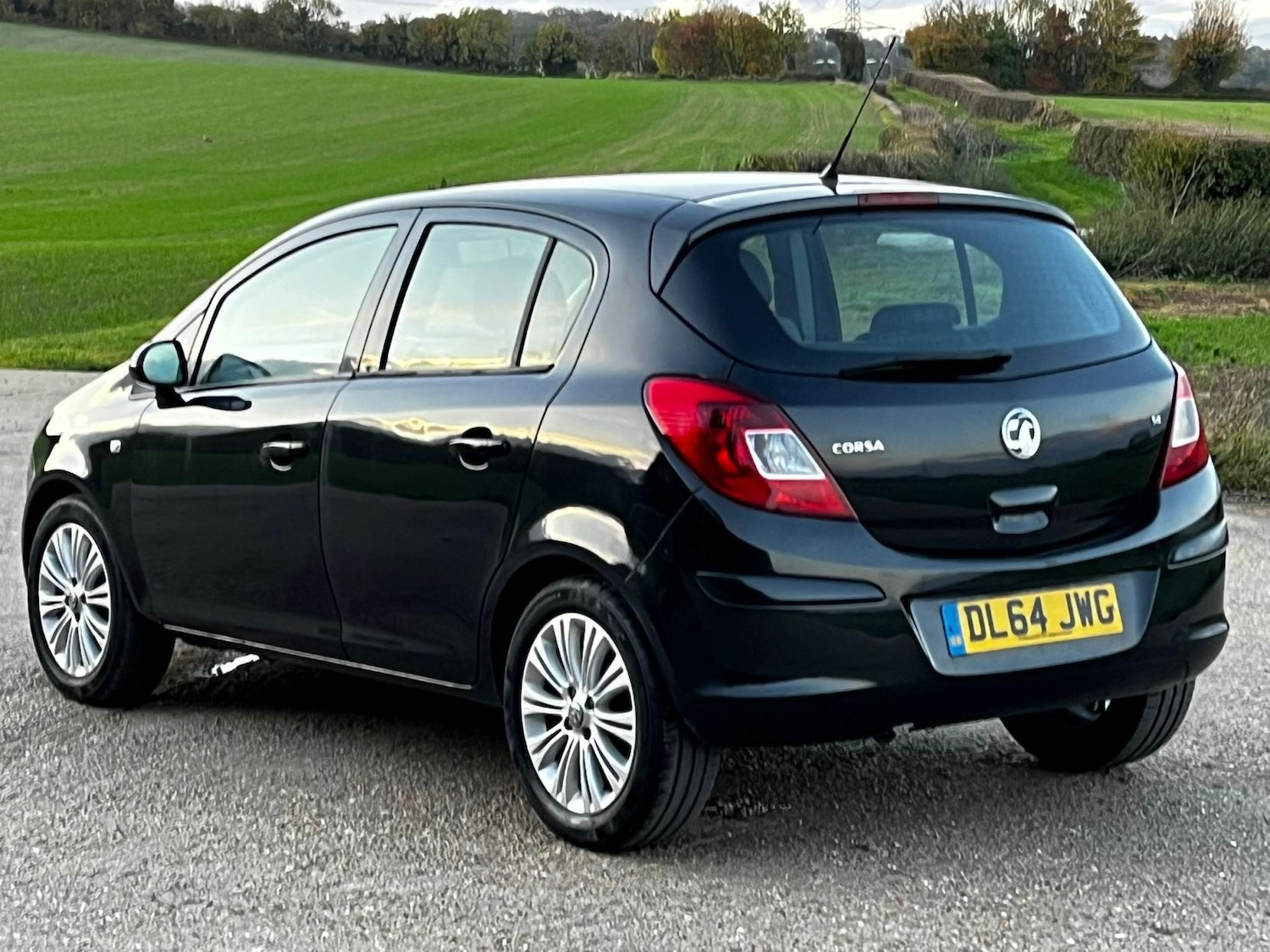 Used Vauxhall Corsa 2015 for sale - 76477023: Photo 5