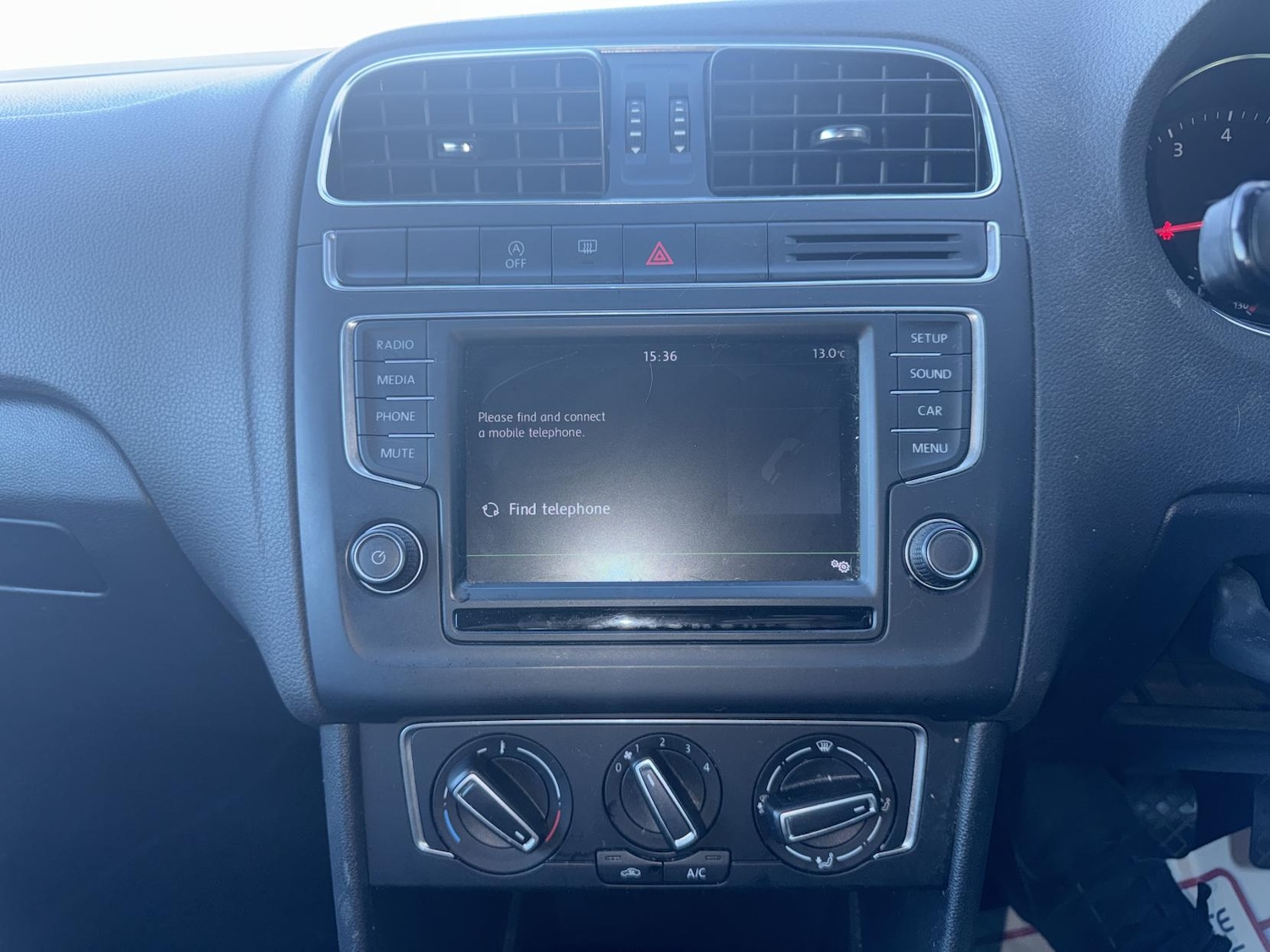 Used Volkswagen Polo 2015 for sale - 76449454: Photo 15