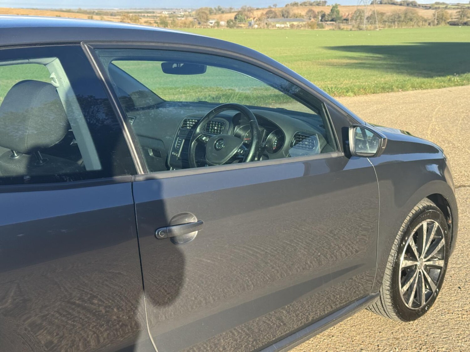 Used Volkswagen Polo 2015 for sale - 76449454: Photo 30