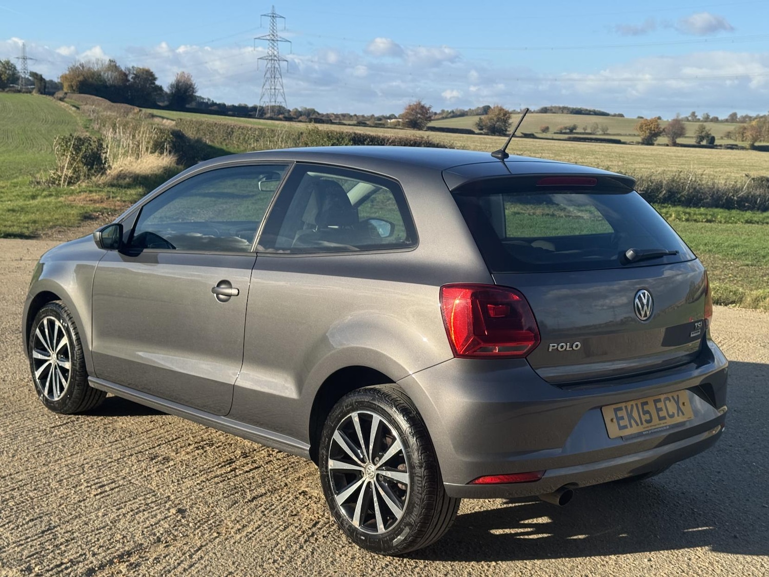 Used Volkswagen Polo 2015 for sale - 76449454: Photo 8