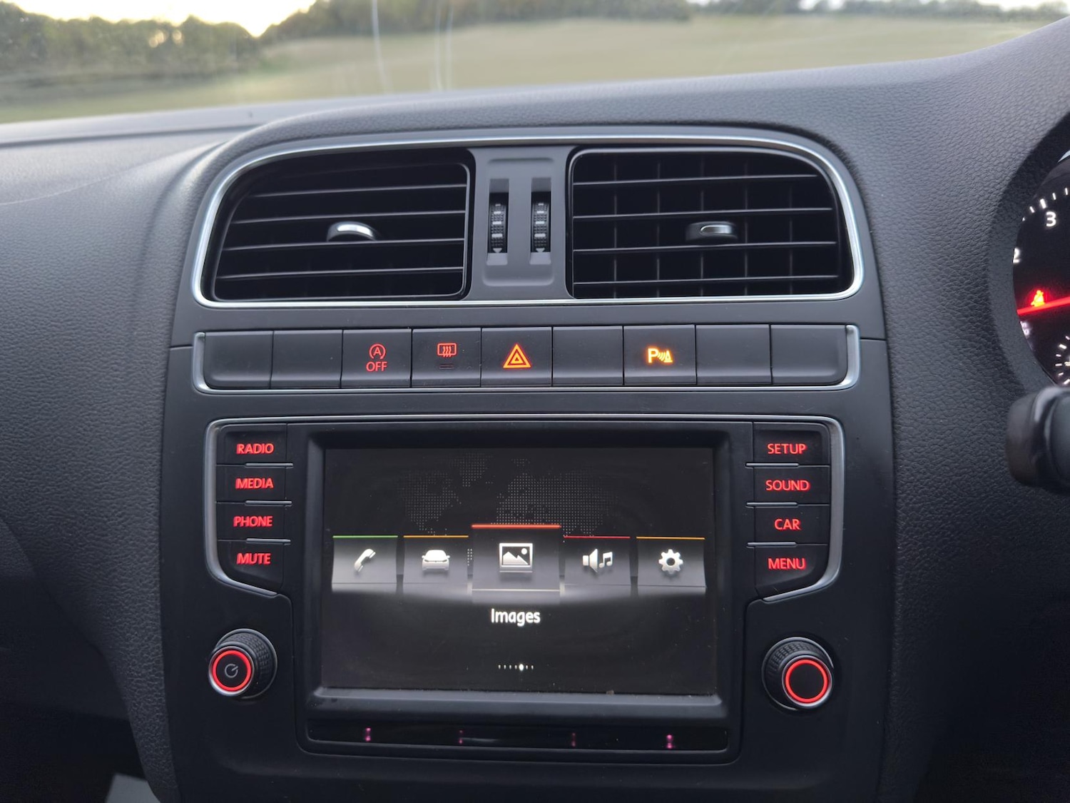 Used Volkswagen Polo 2016 for sale - 76415622: Photo 16