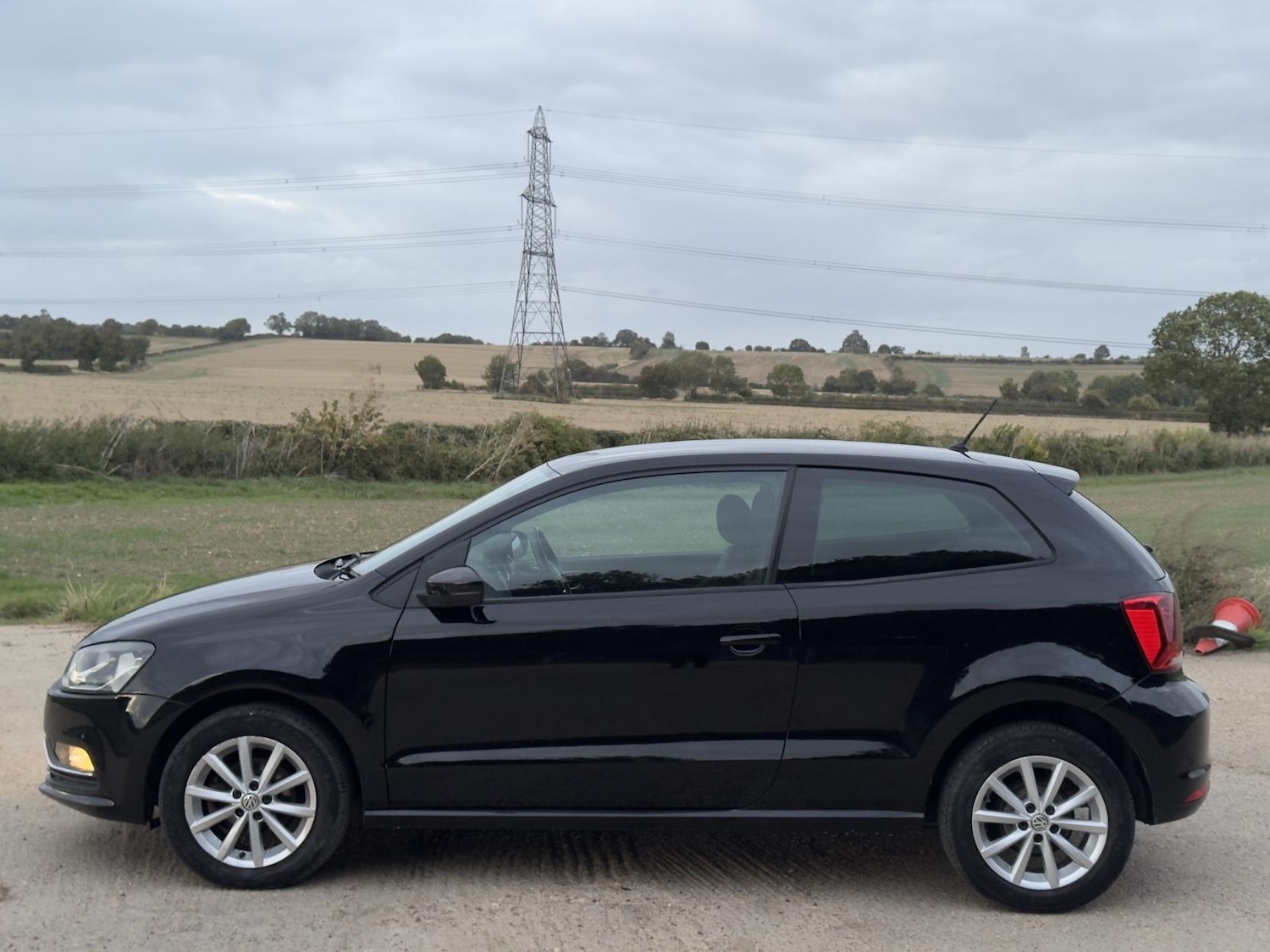 Used Volkswagen Polo 2016 for sale - 76415622: Photo 6