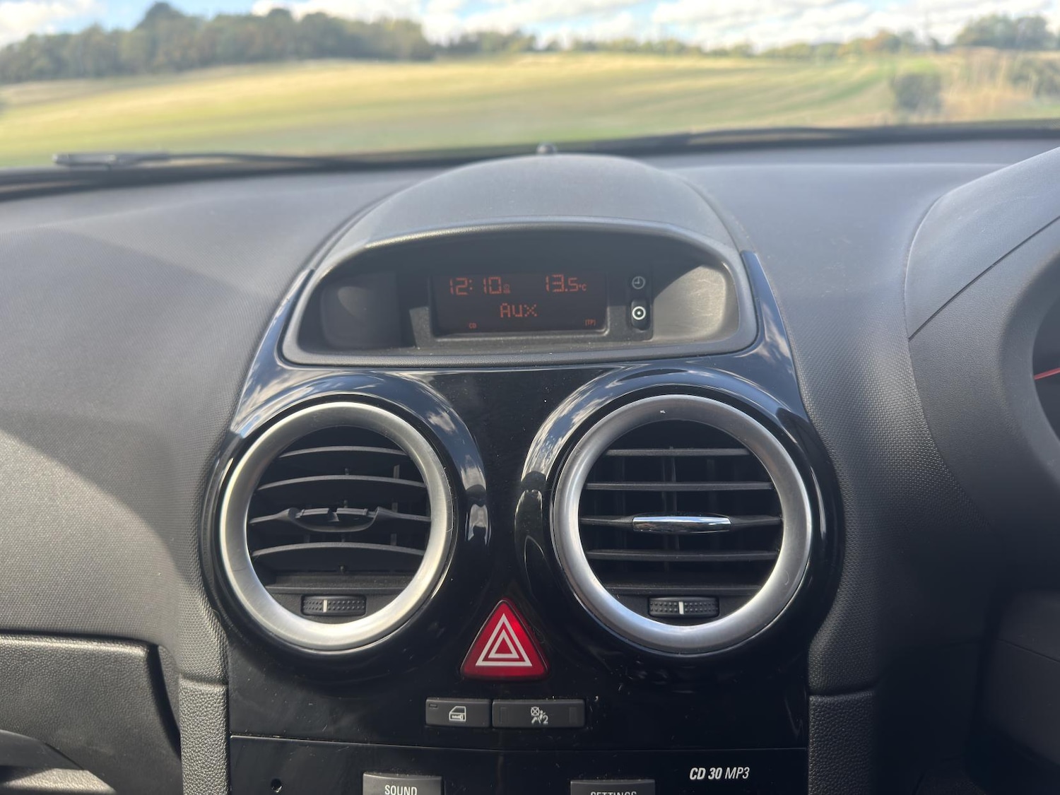 Used Vauxhall Corsa 2014 for sale - 76092262: Photo 19