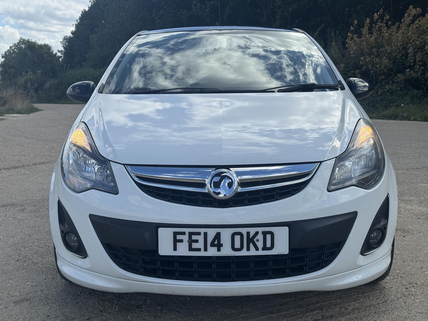 Used Vauxhall Corsa 2014 for sale - 76092262: Photo 3