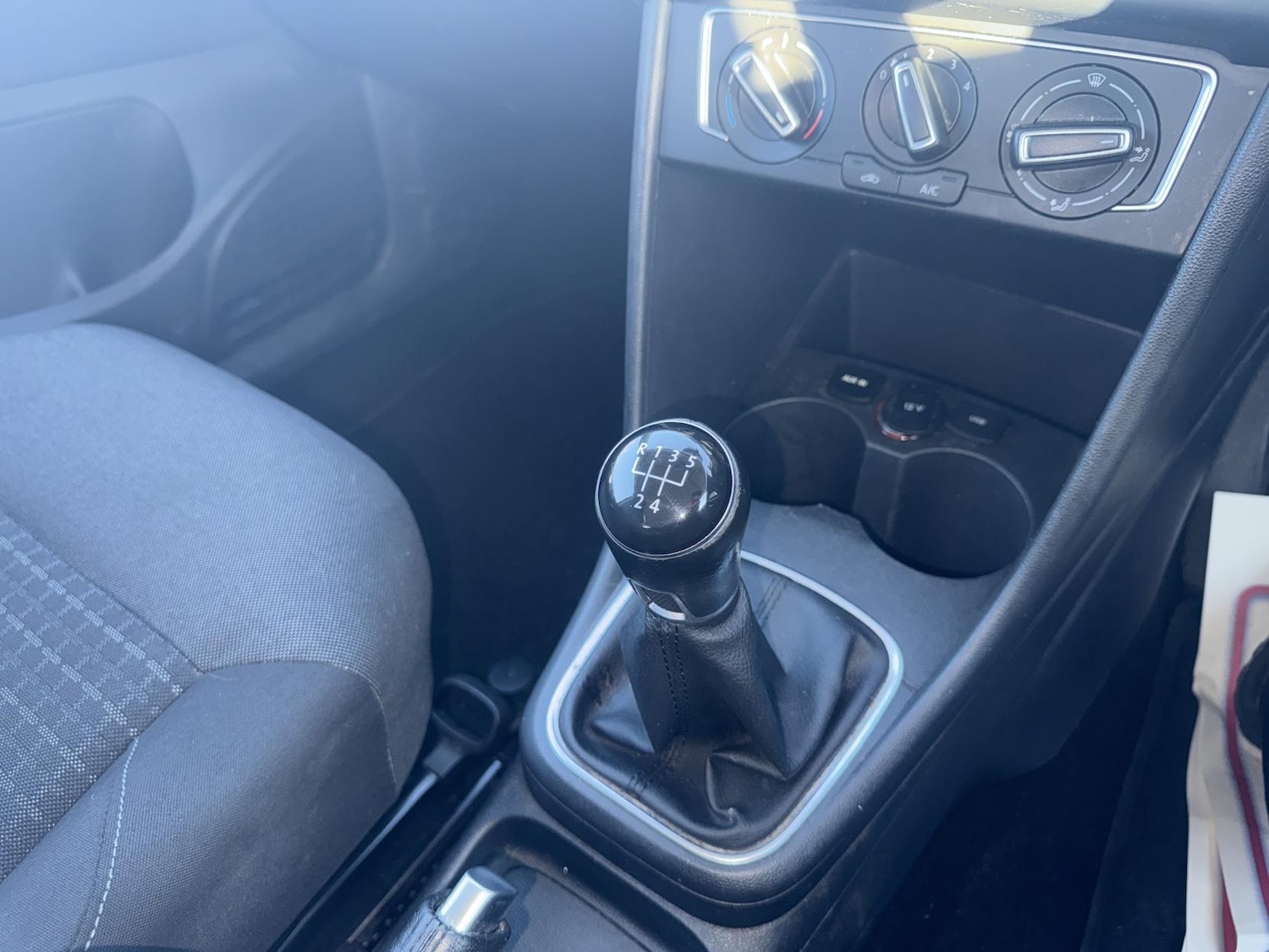 Used Volkswagen Polo 2015 for sale - 76574846: Photo 17