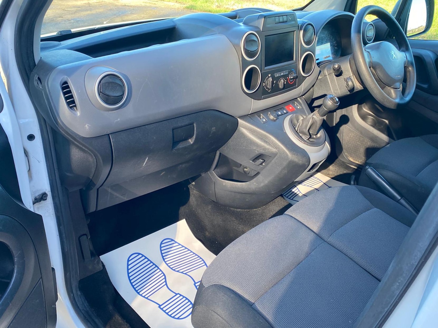 Used Peugeot Partner 2018 for sale - 77564343: Photo 15