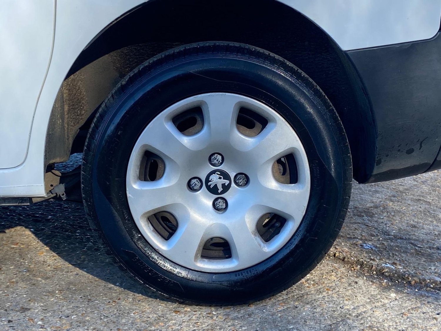 Used Peugeot Partner 2018 for sale - 77564343: Photo 29