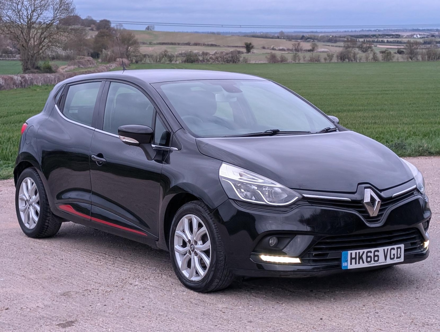 Used Renault Clio 2017 for sale - 78028154: Photo 1