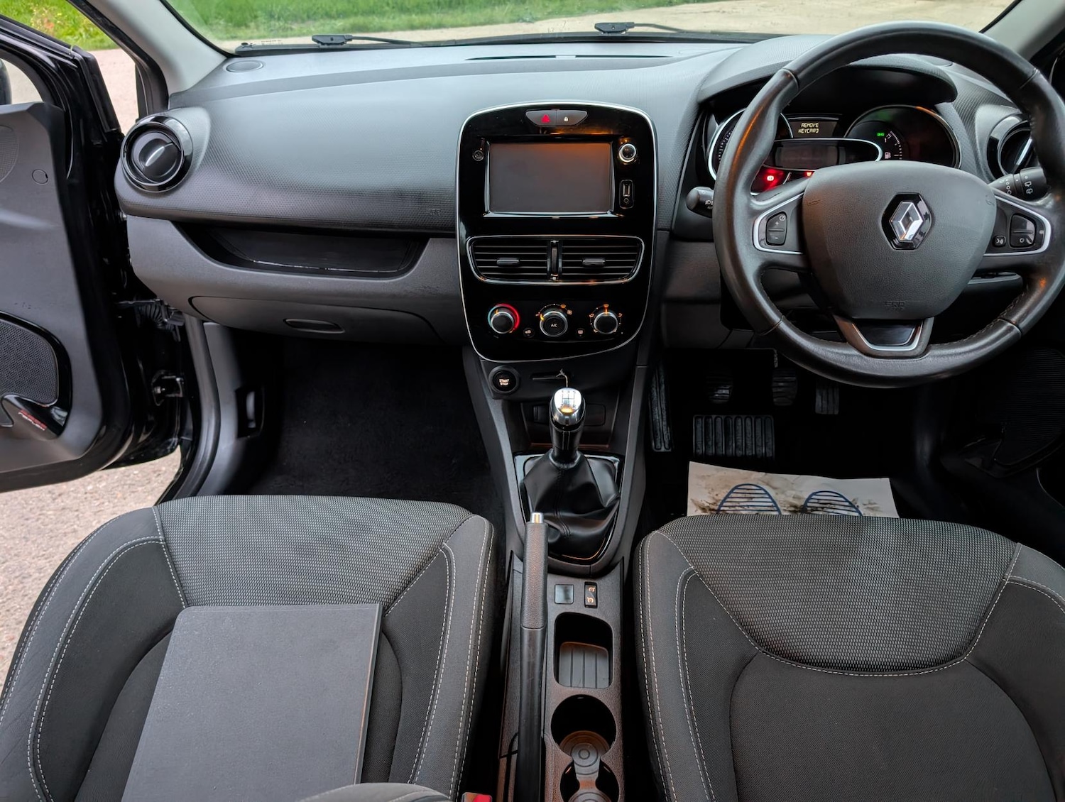 Used Renault Clio 2017 for sale - 78028154: Photo 11