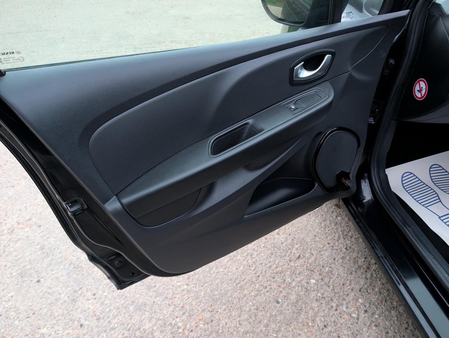 Used Renault Clio 2017 for sale - 78028154: Photo 18