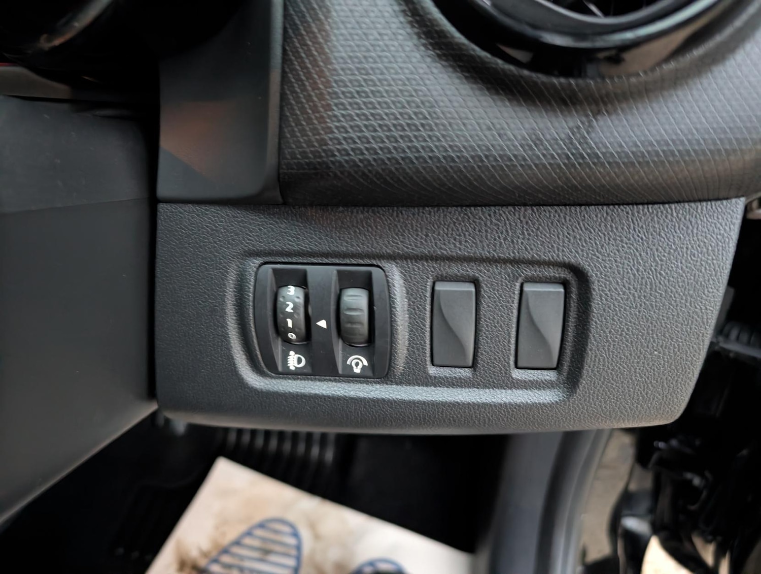 Used Renault Clio 2017 for sale - 78028154: Photo 24