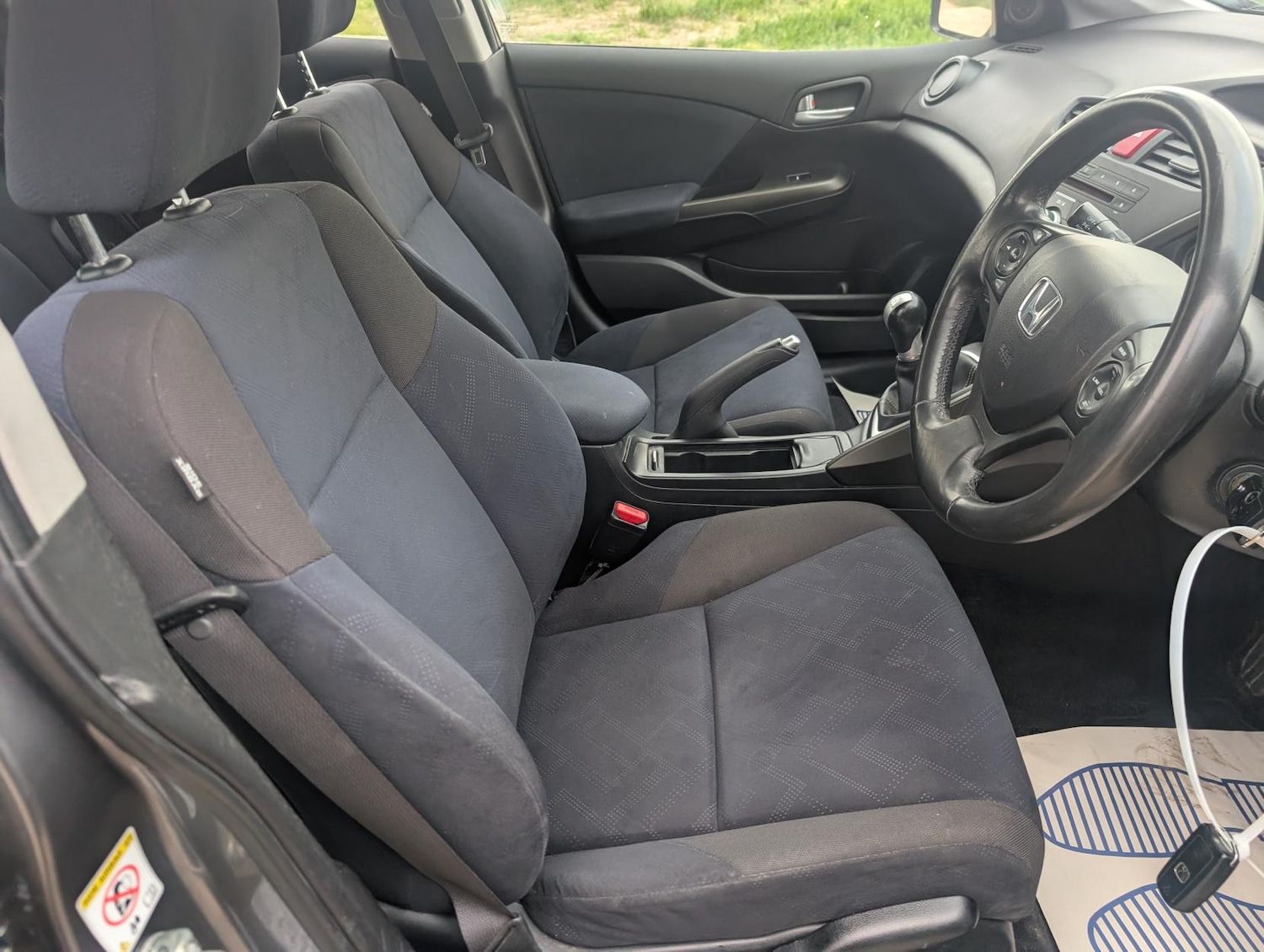 Used Honda Civic 2012 for sale - 78109614: Photo 15