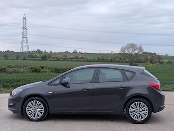 Used Vauxhall Astra 2013 for sale - 78293298: Photo