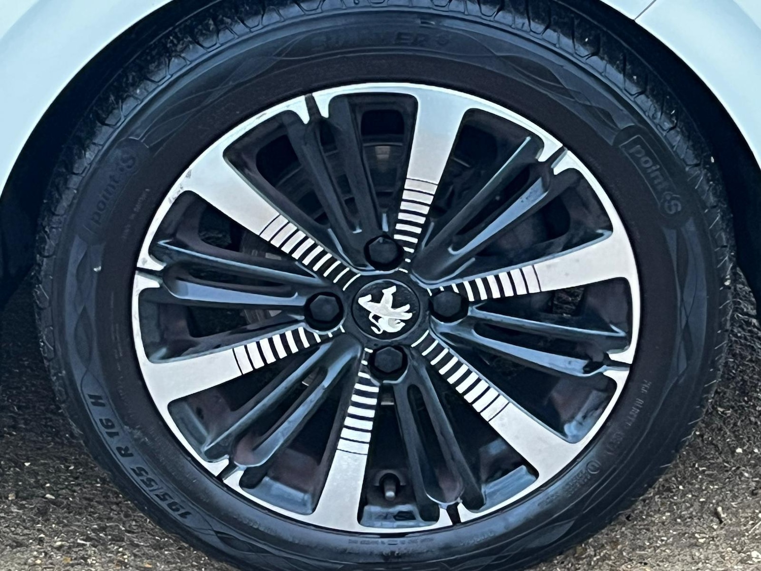 Used Peugeot 208 2016 for sale - 76560668: Photo 29