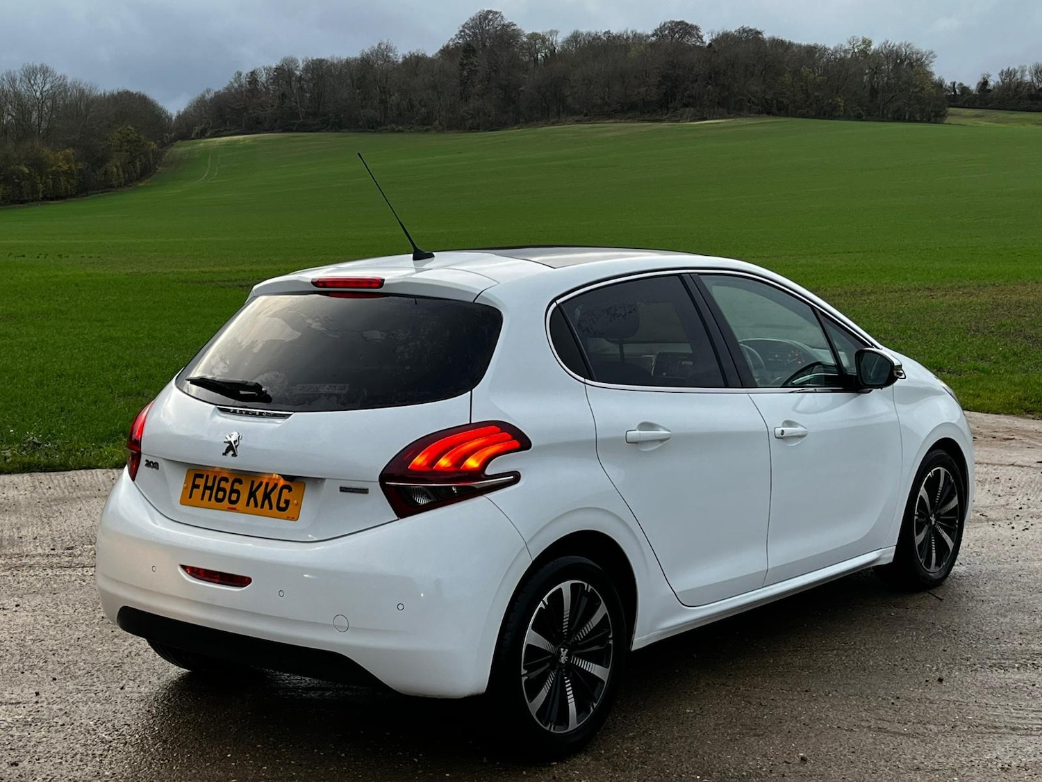 Used Peugeot 208 2016 for sale - 76560668: Photo 7