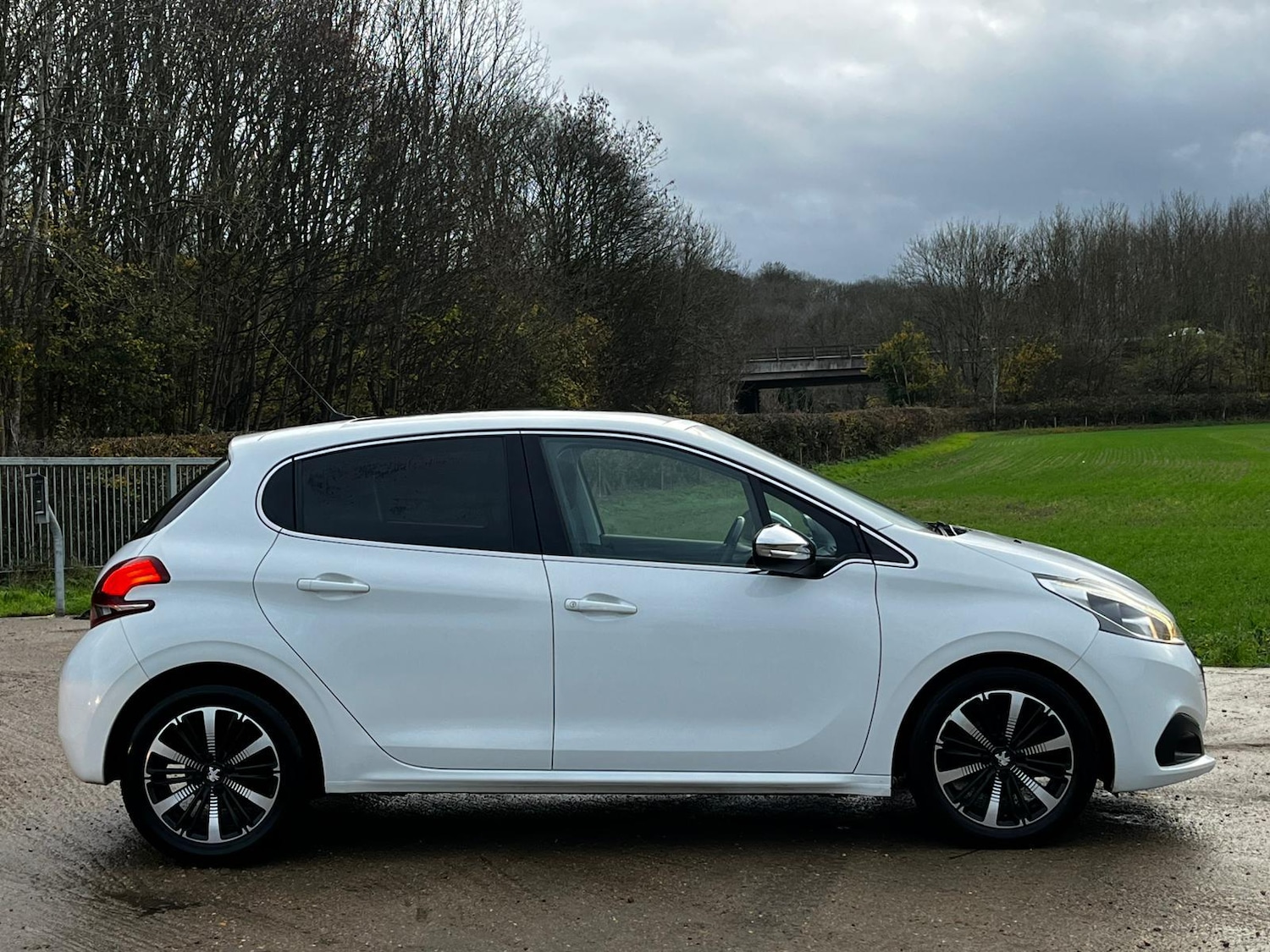 Used Peugeot 208 2016 for sale - 76560668: Photo 8