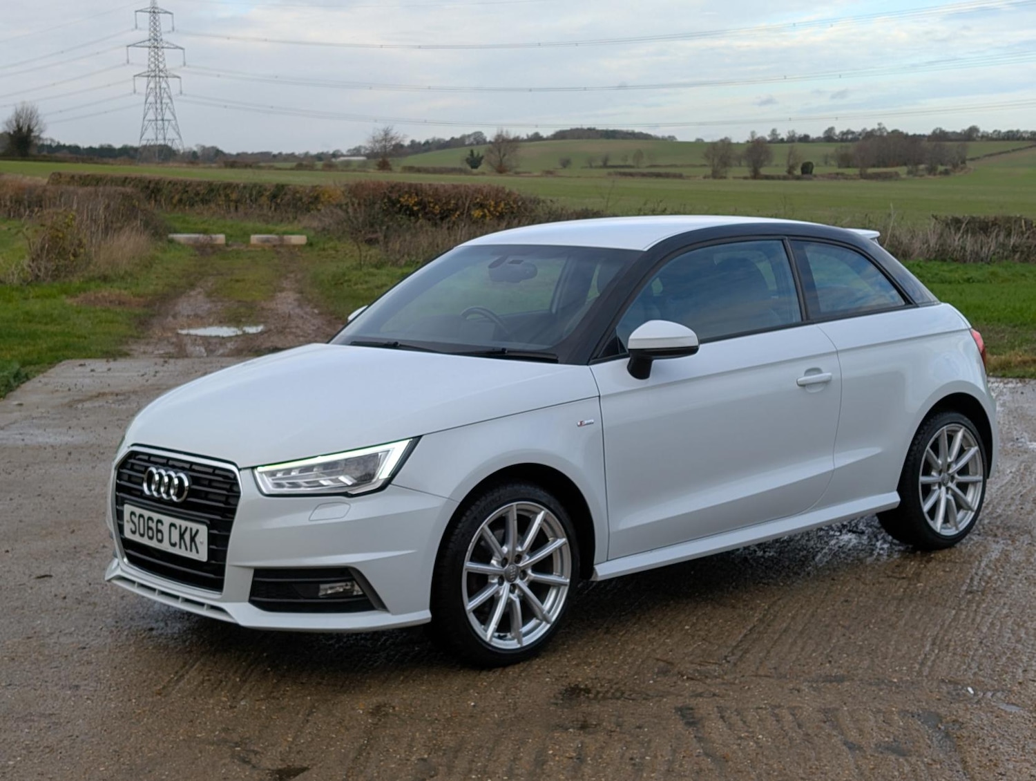 Used Audi A1 2017 for sale - 76835178: Photo 3